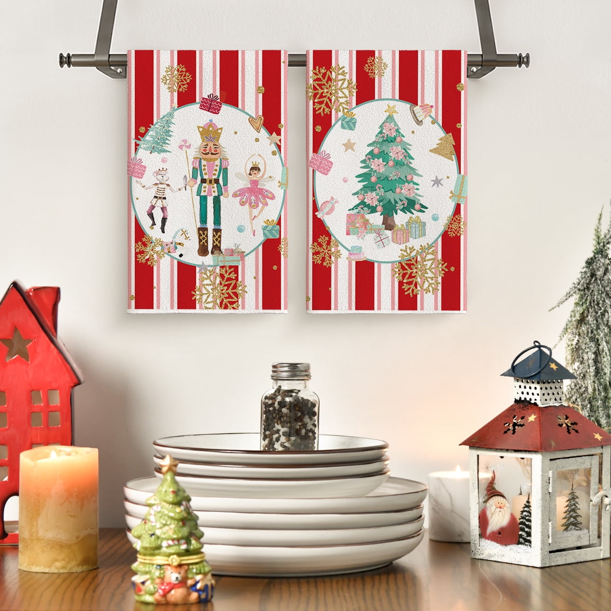 Sm:)e Red Nutcrackers Tree Christmas Kitchen Towels Dish Towels, 18x26 Inch Seasonal Winter Xmas Decoration Hand Towels Set of 2