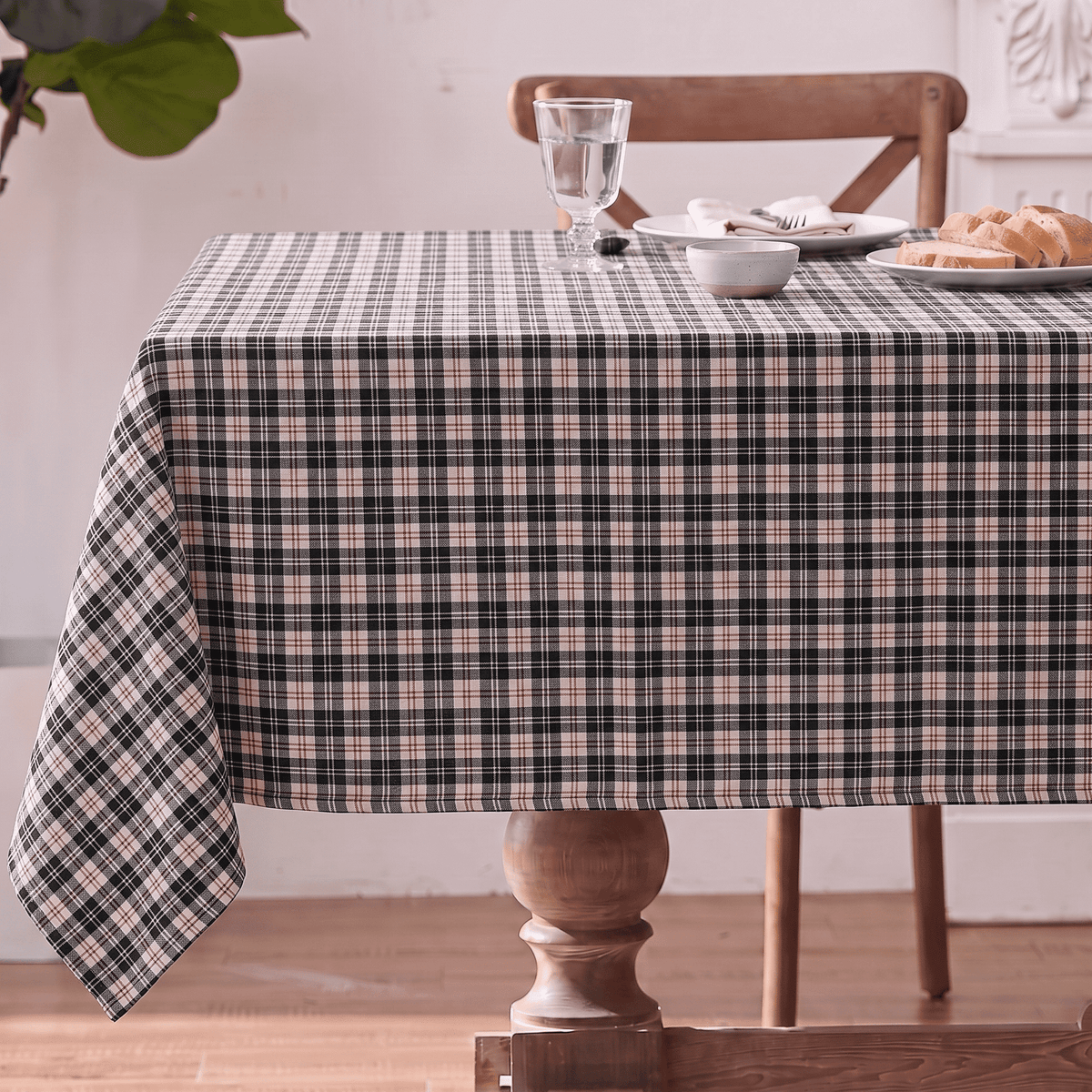 Sm:)e Black White Royal Stewart Tartan Plaid Tablecloth, Rectangle 55x84 Inch, Wrinkle-Resistant & Machine Washable Classic Check Table Cover for Dinner/Party Decoration/Holiday