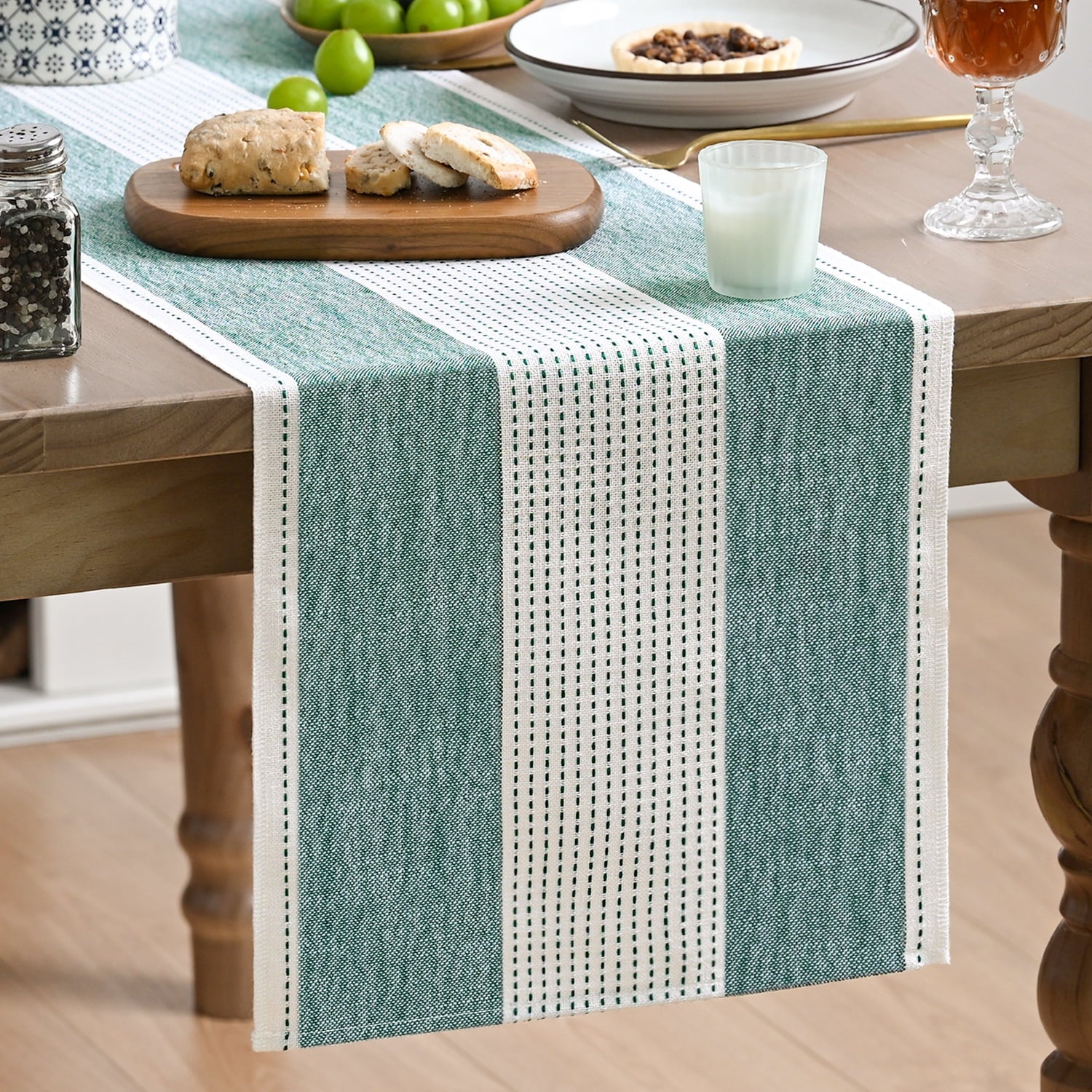 Sm:)e Forest Green Farmhouse Rustic Table Runner£¬Seasonal Fabric Kitchen Dining Holiday Wedding Table Decor for Home Party Indoor 13x90 Inch